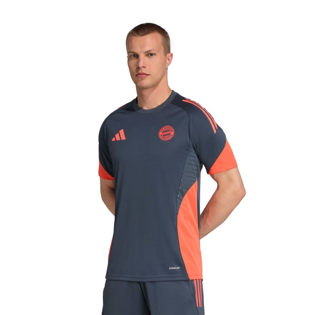 BAYERN MUNICH II TRAINING STAFF 25/26 FAN